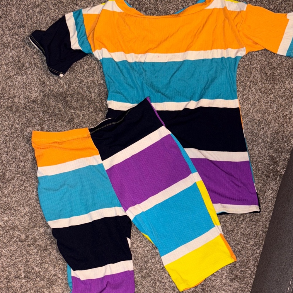 Colorful Striped Two-Piece Outfit 3/4 Sleeve top with Shorts